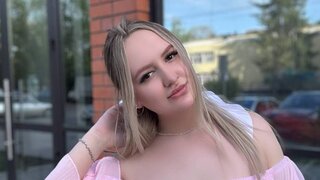 KellyHowell